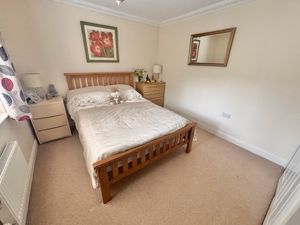 Bedroom- click for photo gallery